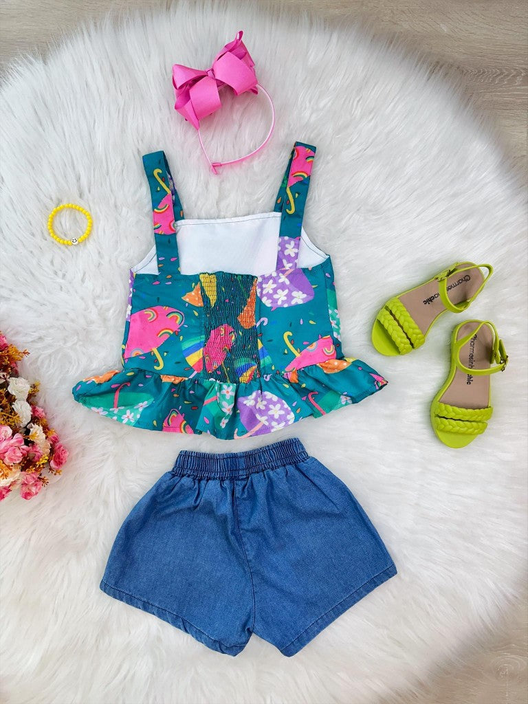 Conjunto verde colorido para niña con shorts vaqueros y pulsera