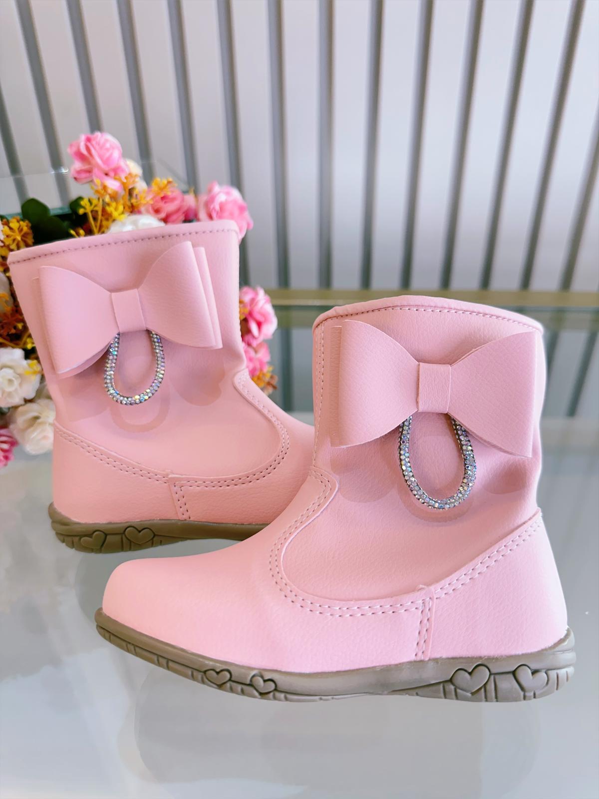 Botines infantiles rosa mate con lazo de pedrería y cremallera 