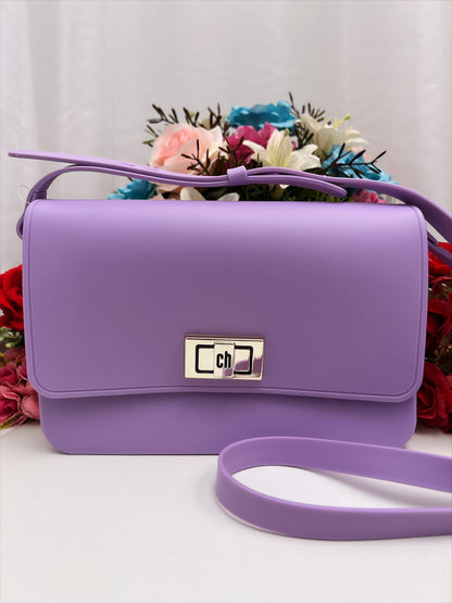 Bolso de hombro mediano con correa ajustable en varios colores de lujo 