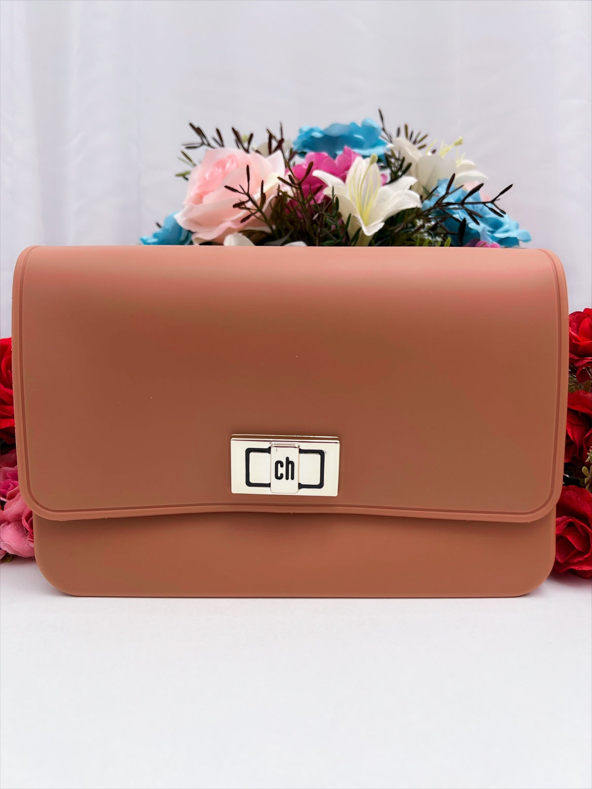Bolso de hombro mediano con correa ajustable en varios colores de lujo 