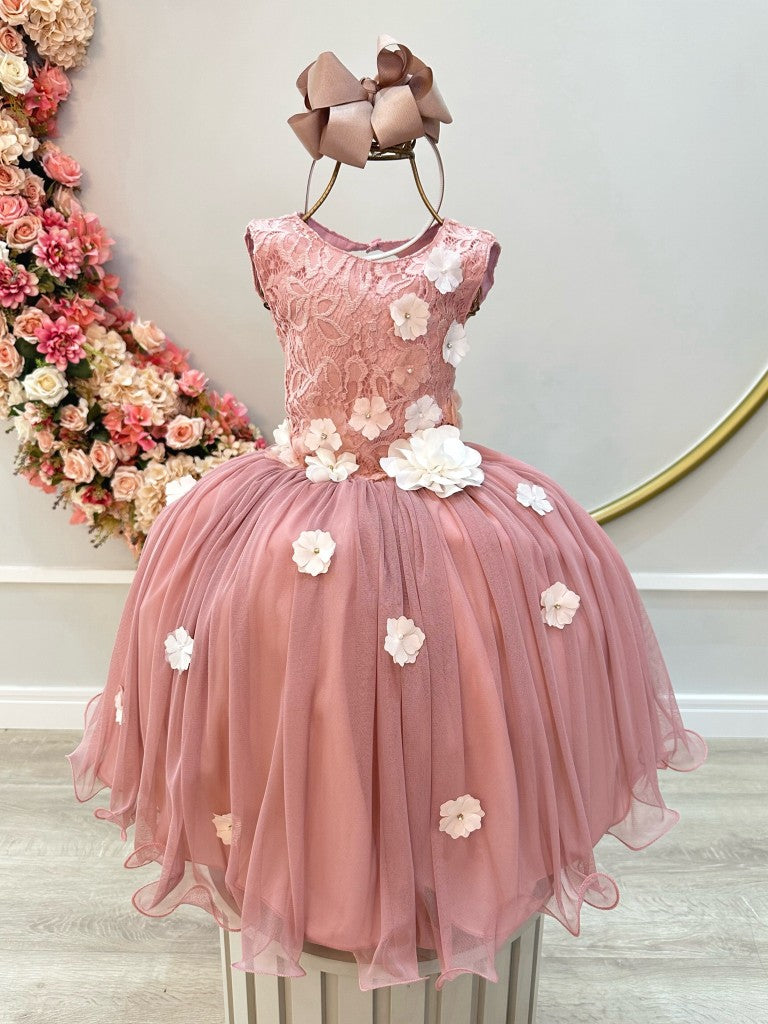 Vestido infantil rosa con encaje y apliques de flores