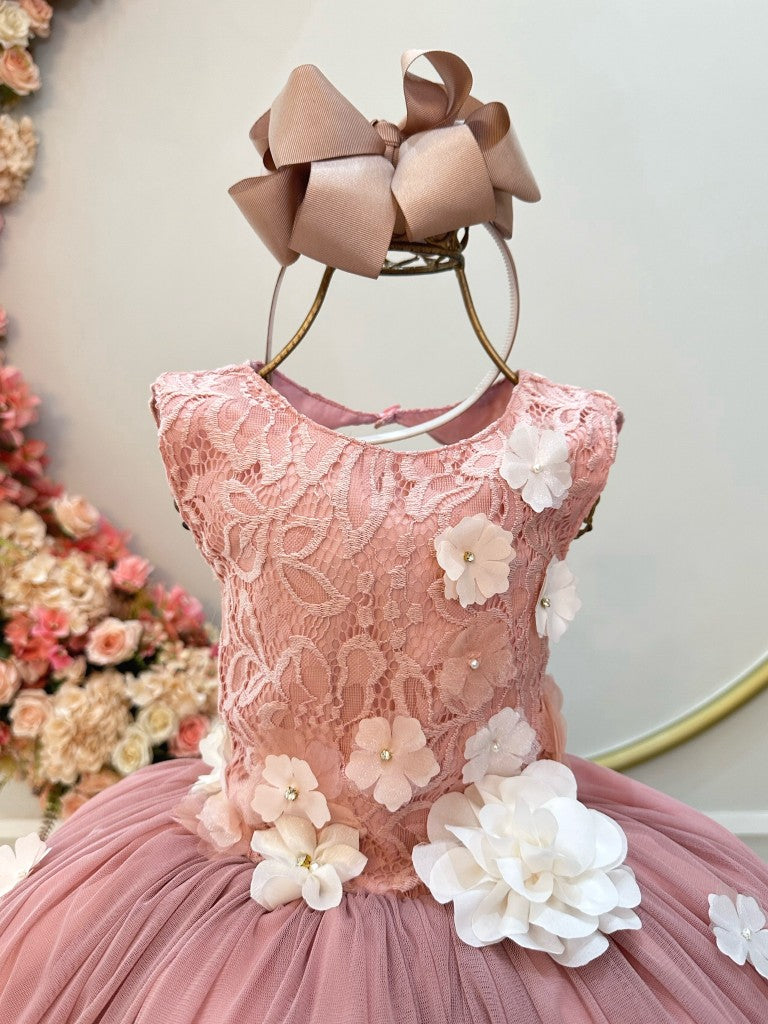 Vestido infantil rosa con encaje y apliques de flores