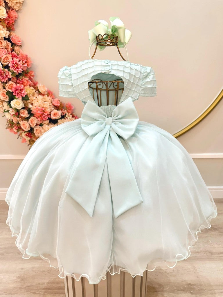 Vestido infantil verde claro con pedrería y busto acanalado