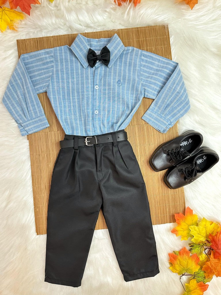 Conjunto infantil: Camisa de rayas azules y pantalón negro con cinturón