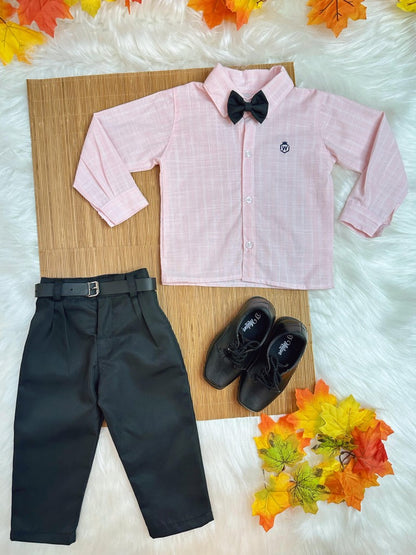 Conjunto Infantil: Camisa Rayas Salmón y Pantalón Negro con Cinturón