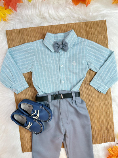 Conjunto Infantil: Camisa de Rayas Verdes y Pantalón Gris con Cinturón