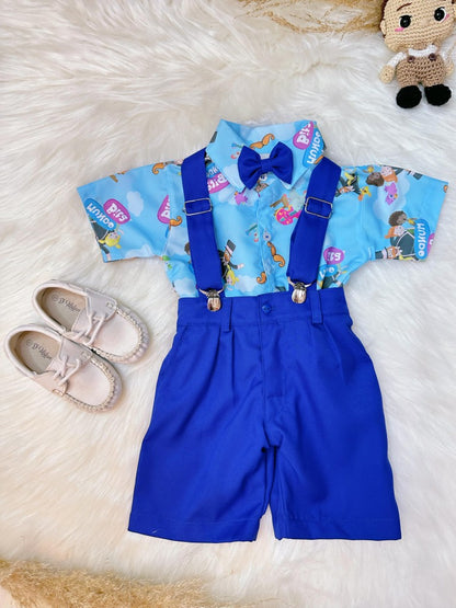 Conjunto de circo azul para niño con shorts con tirantes y camisa