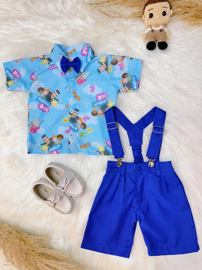 Conjunto de circo azul para niño con shorts con tirantes y camisa