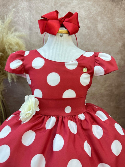 Vestido infantil rojo con broche de flores para fiestas 