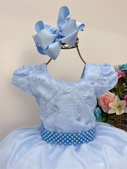 Vestido infantil azul con encaje y cinturón de perlas de lujo