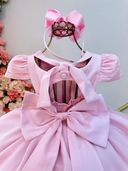 Vestido infantil rosa claro con busto acanalado para fiestas de damas