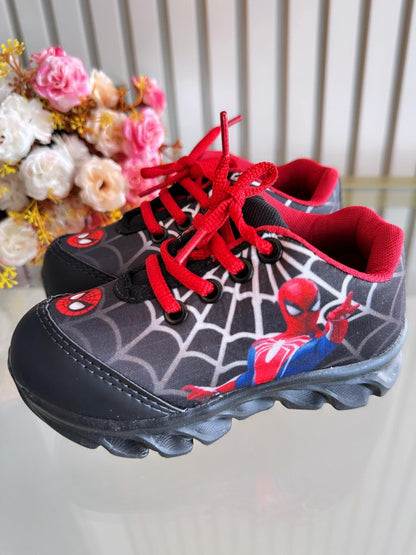 Zapatillas negras de Spider-Man para niño con LED