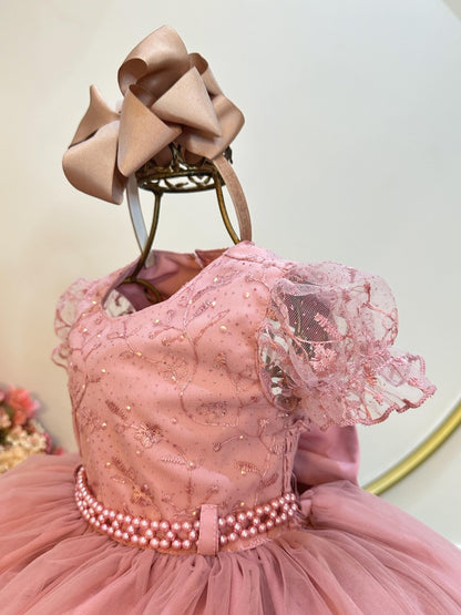 Vestido infantil con busto de rosa, encaje y pedrería para niñas de flores