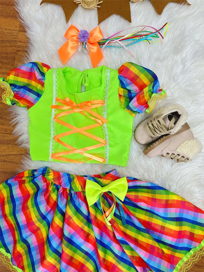 Conjunto Junino verde corto para niña con minifalda colorida