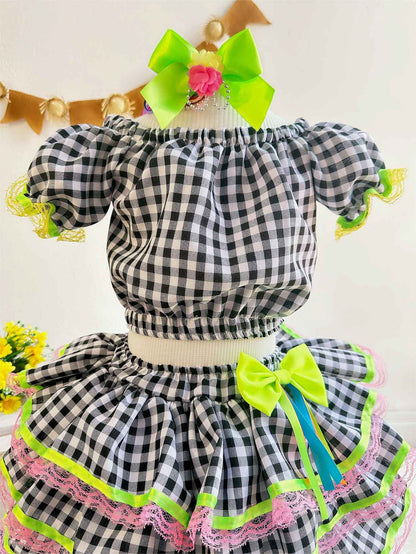 Conjunto corto de cuadros negros Junino para niña con falda de lujo