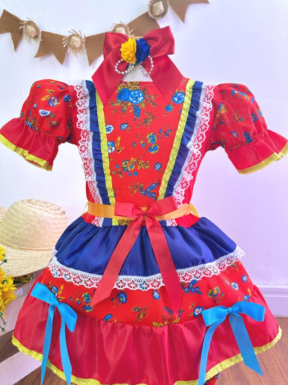 Disfraz infantil rojo de junio con flores de colores 