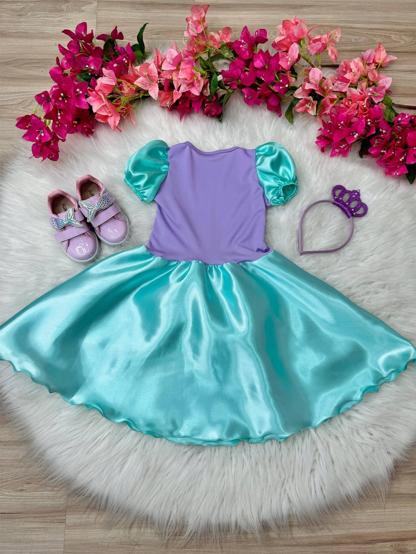 Disfraz infantil de sirena Ariel. Incluye tiara de lujo.