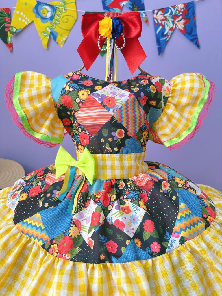 Vestido infantil de lujo Junino Arraiá con cuadros amarillos y coloridos