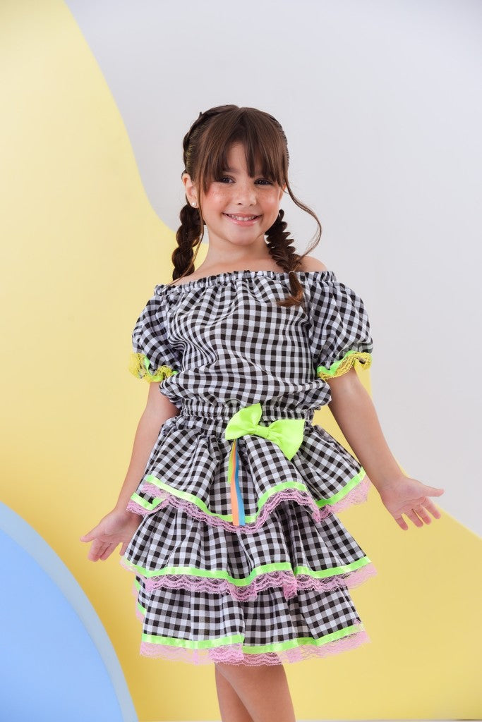 Conjunto corto de cuadros negros Junino para niña con falda de lujo
