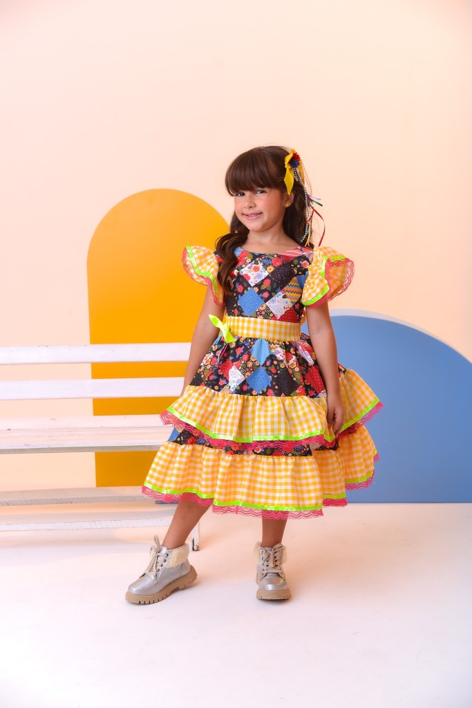 Vestido infantil de lujo Junino Arraiá con cuadros amarillos y coloridos