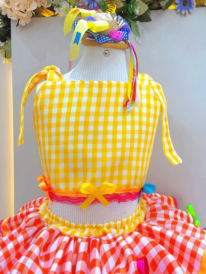 Conjunto corto Junino para niña con falda a cuadros amarilla y colorida