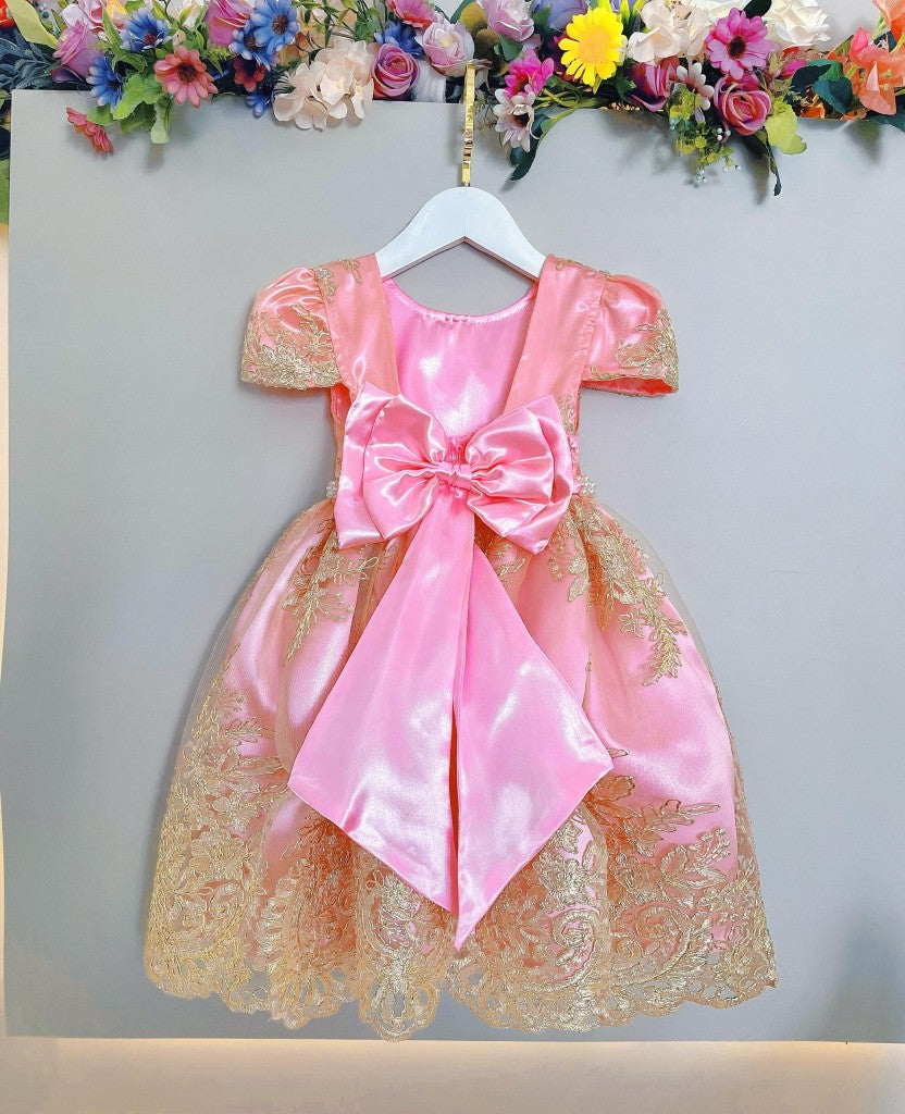 Vestido infantil rosa con encaje real metalizado para niña de las flores