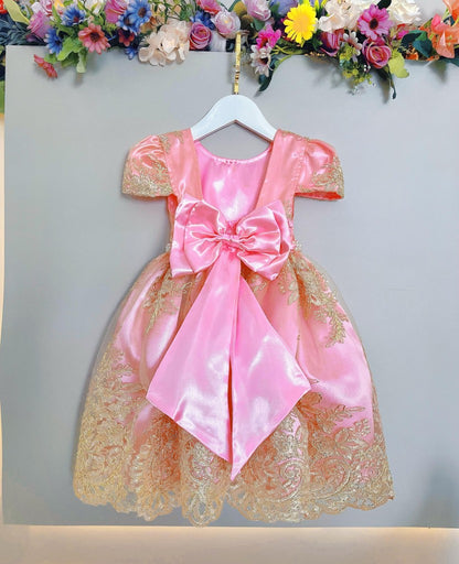 Vestido infantil rosa con encaje real metalizado para niña de las flores