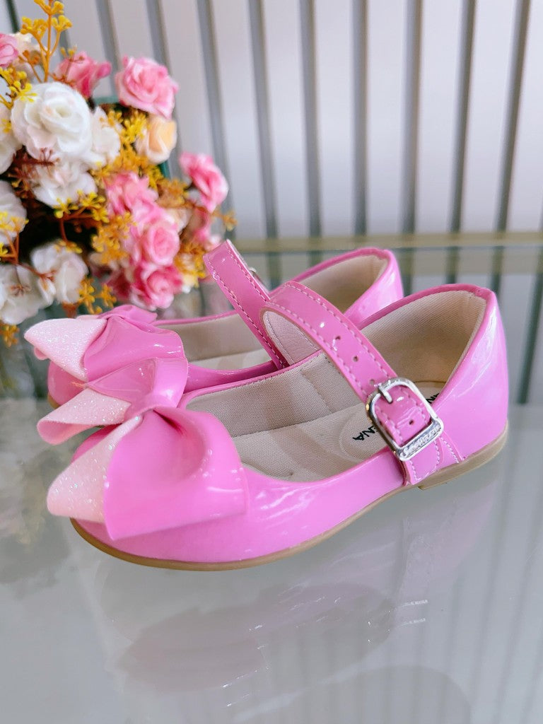 Zapatos de charol rosa chicle con aplique de lazo de lujo 