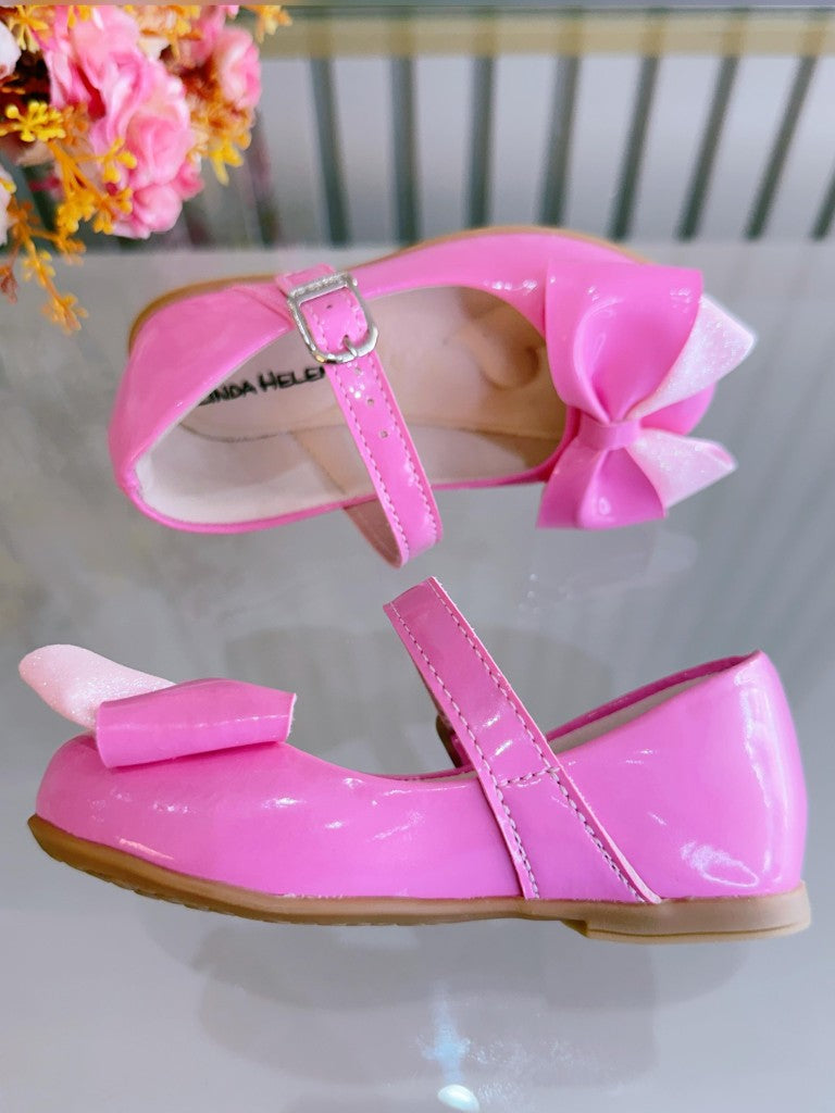 Zapatos de charol rosa chicle con aplique de lazo de lujo 