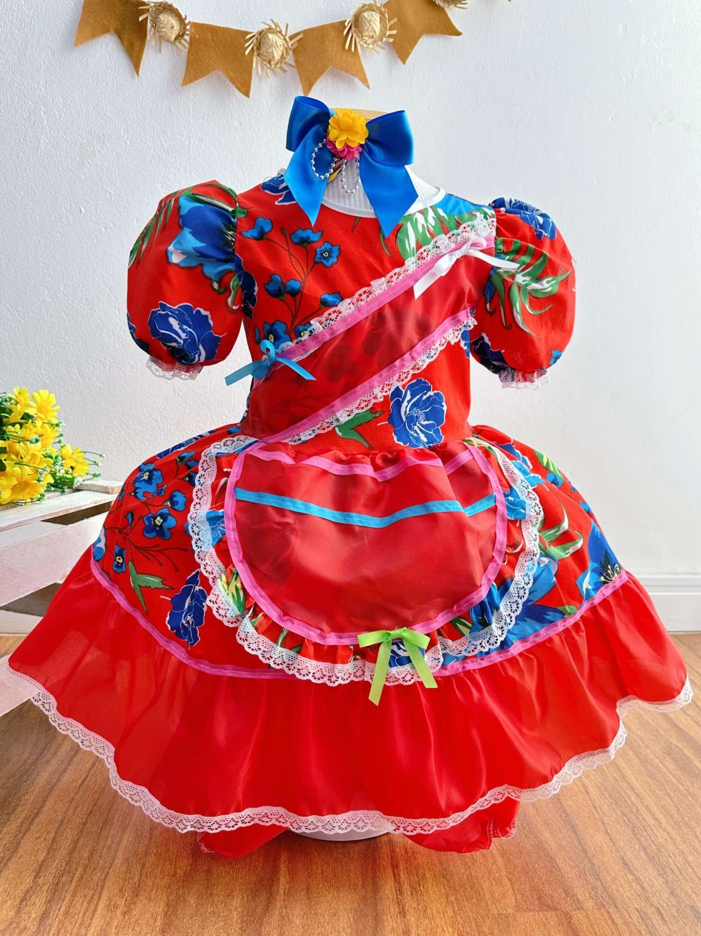 Vestido de fiesta infantil de junio rojo con flores de colores 