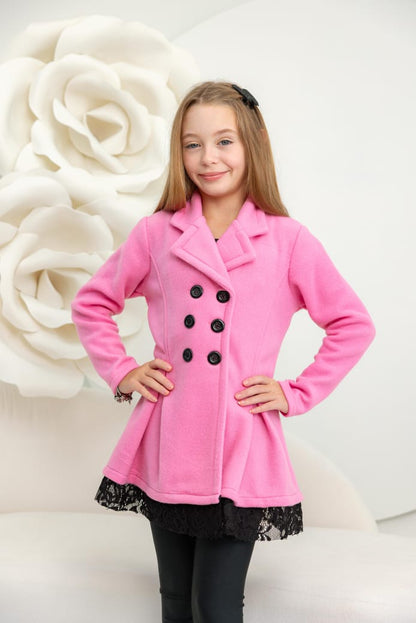 Abrigo infantil de encaje suave con botón rosa chicle