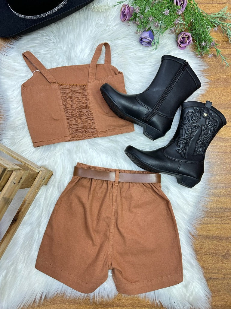 Conjunto infantil de blusa y pantalón corto informal de sarga marrón Boiadeira