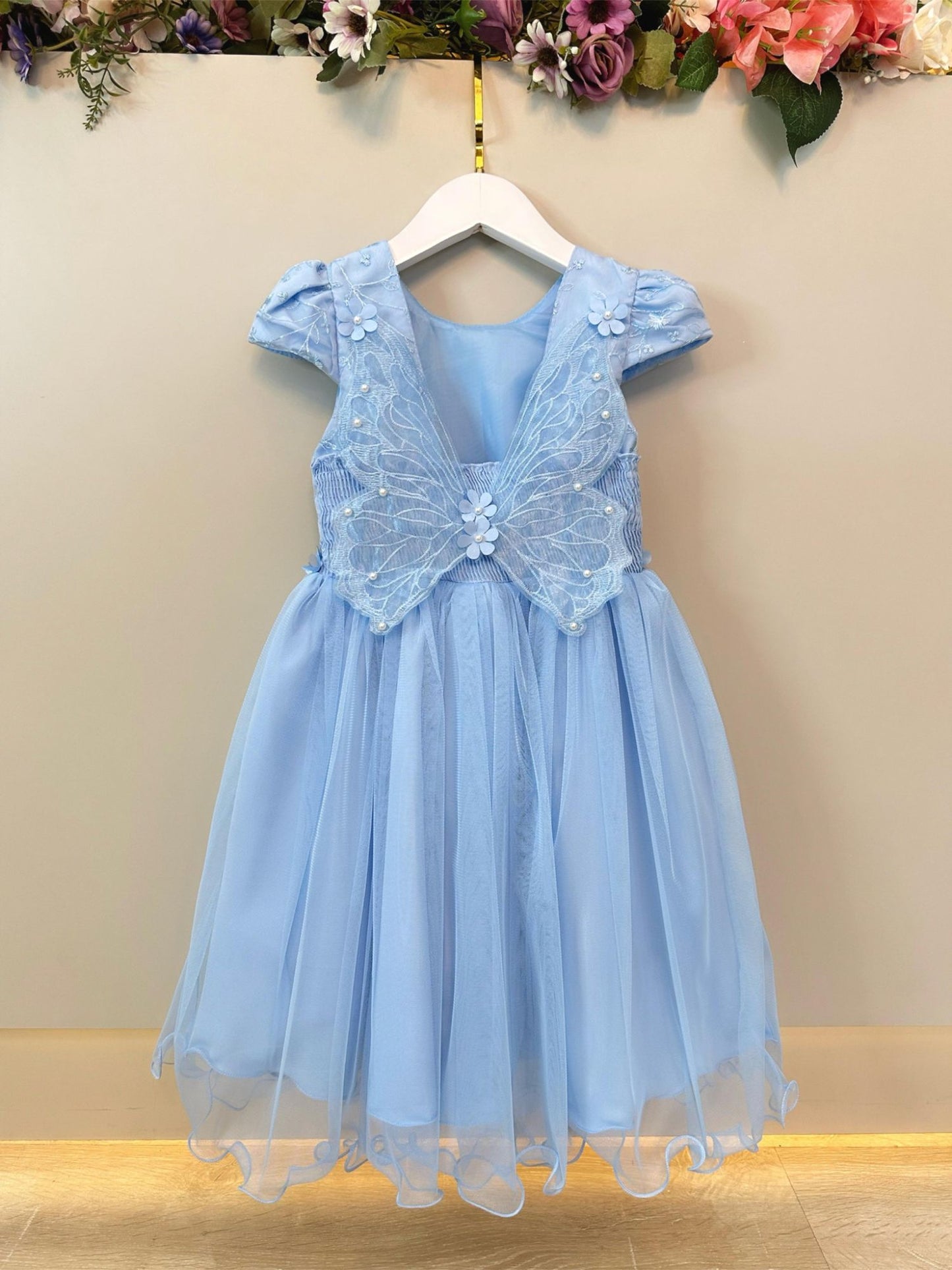 Vestido infantil azul claro con encaje Jardín Encantado