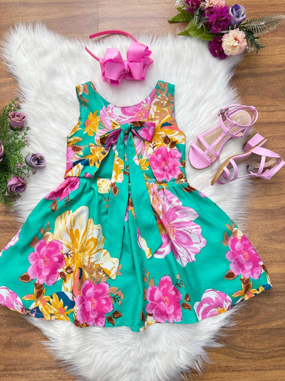 Vestido infantil informal de primavera y verano con estampado floral verde 