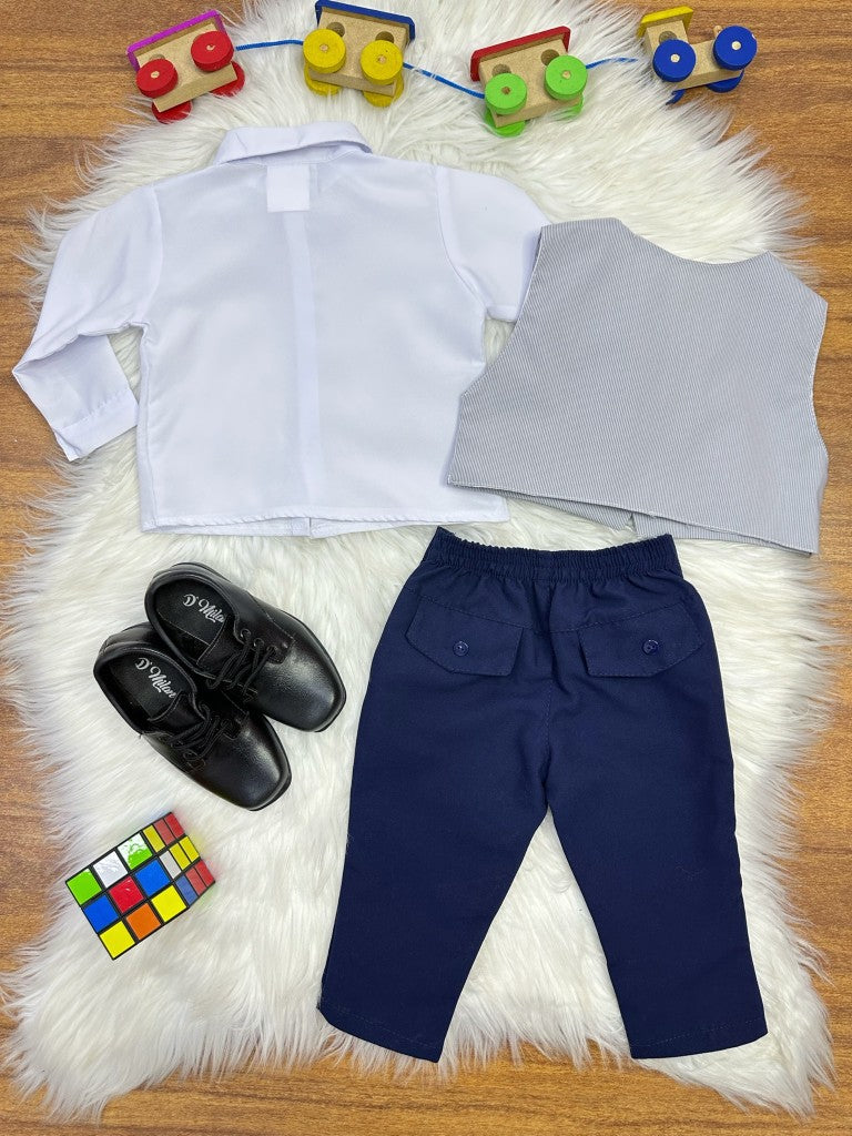 Conjunto Formal: Pantalón, Chaleco, Corbata Gris y Camisa Blanca 