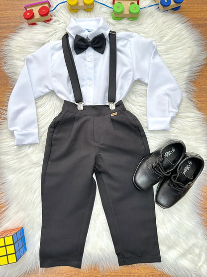 Conjunto formal de paje: camisa blanca, pantalón y tirantes negros