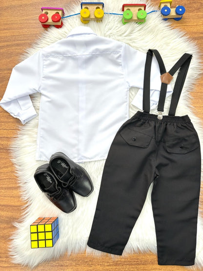 Conjunto formal de paje: camisa blanca, pantalón y tirantes negros