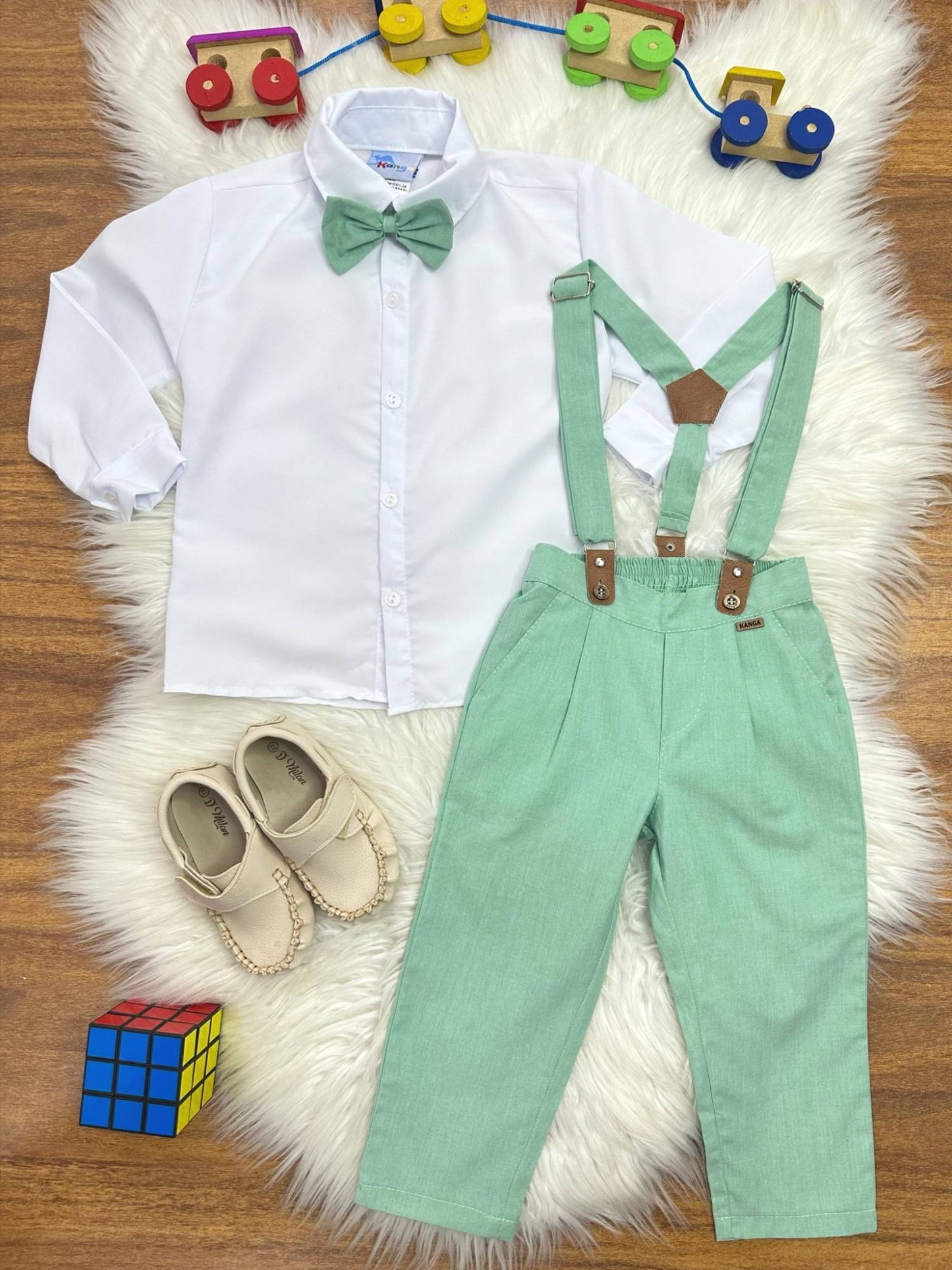 Conjunto Formal Camisa Blanca con Pantalón Corbata y Tirantes Verdes