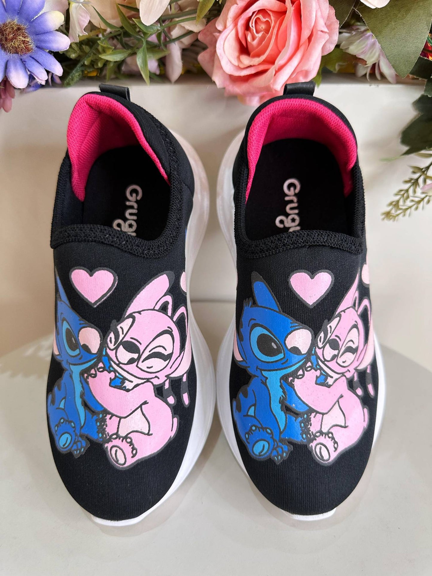 Zapatillas Easy-On para niña con temática de Lilo, Stitch y ángel en negro 