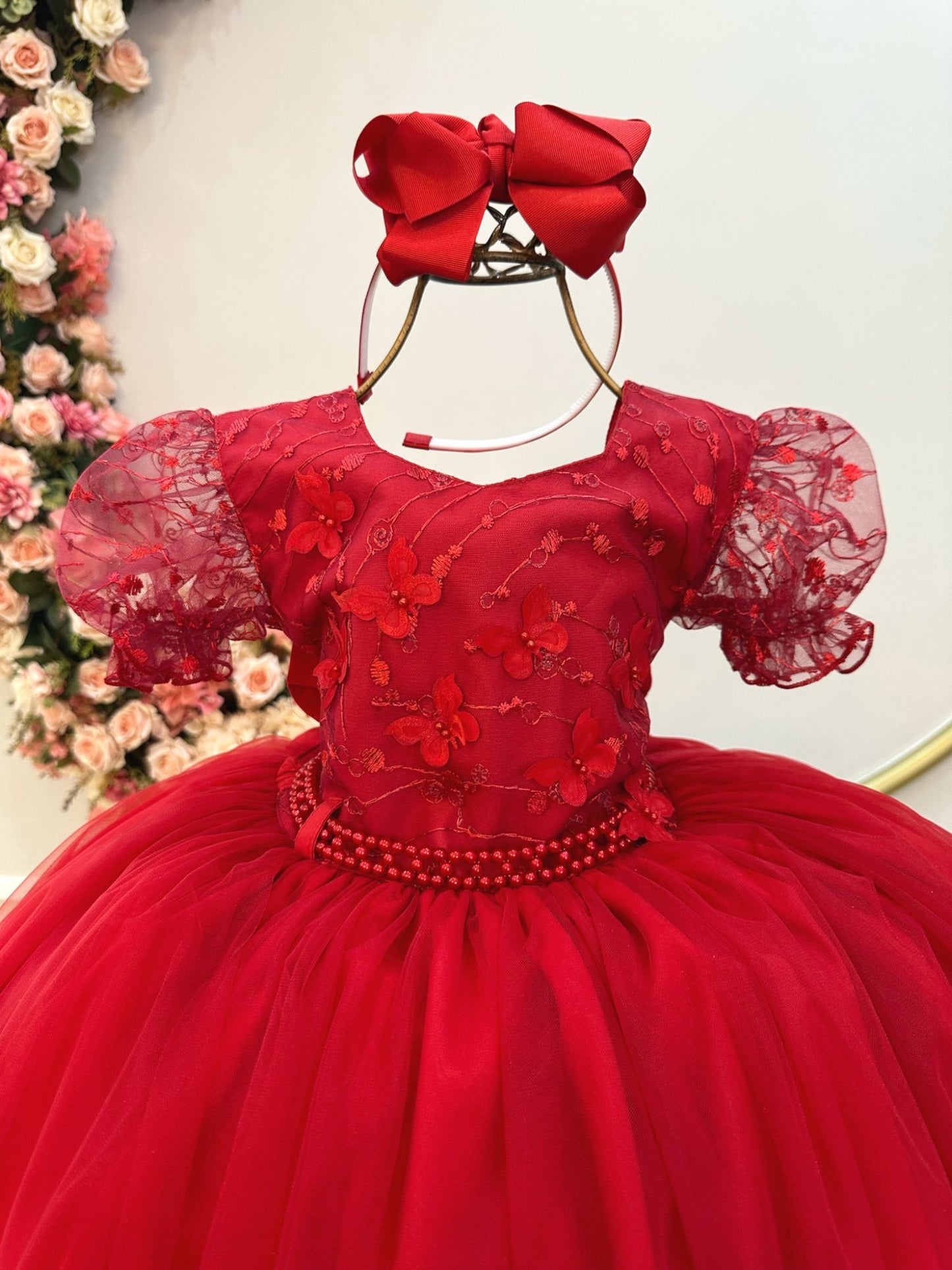 Vestido infantil rojo con busto y encaje para bodas