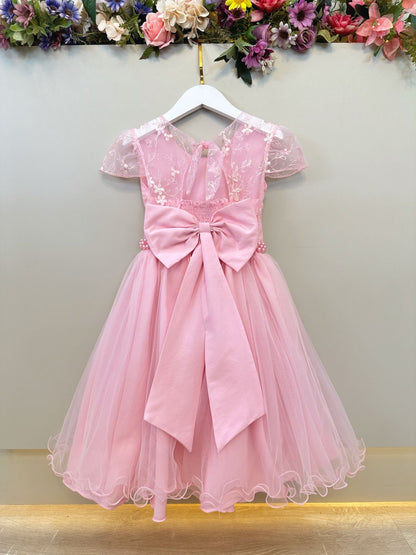 Vestido infantil rosa con busto y encaje para bodas