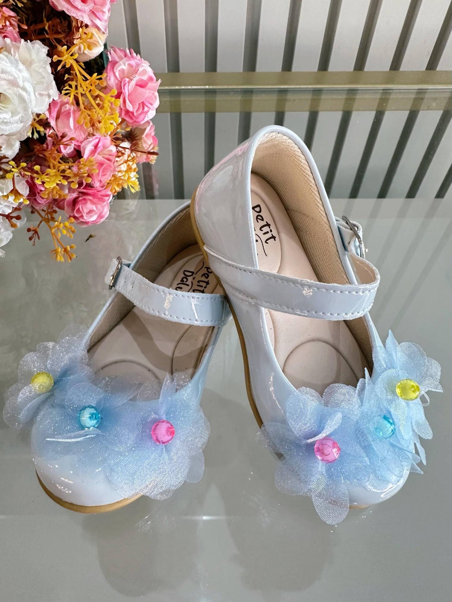 Zapatos infantiles de charol azul claro, Jardín Encantado de Lujo